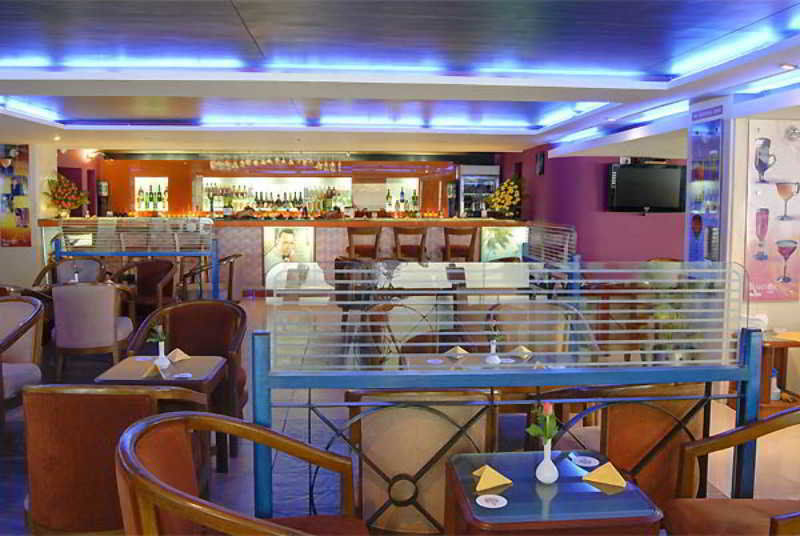 Breeze Hotel Chennai Exterior photo