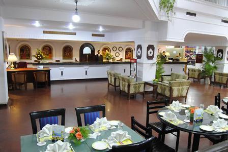 Breeze Hotel Chennai Exterior photo