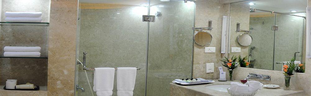 Breeze Hotel Chennai Exterior photo